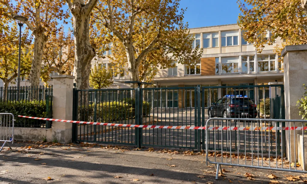 Strzały w gimnazjum w Aubagne – 14-latek w areszcie, zatrzymano drugiego nastolatka