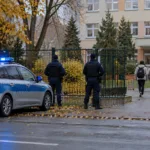 Po trzech atakach nożowników w szkołach Polska wysłała 20 000 policjantów – „Żadnych kompromisów” w sprawie bezpieczeństwa dzieci