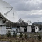 Podpalenie stacji Starlink w Polsce – w Niemczech zatrzymano już cztery osoby, Tusk mówi o „wojnie hybrydowej”
