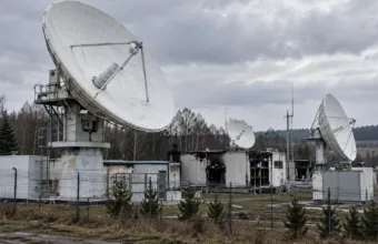 Podpalenie stacji Starlink w Polsce – w Niemczech zatrzymano już cztery osoby, Tusk mówi o „wojnie hybrydowej”