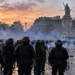 Dlaczego policja straciła kontrolę 17 października – służby spodziewały się 200 000 demonstrantów, przyszło co najmniej 550 000