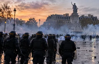 Dlaczego policja straciła kontrolę 17 października – służby spodziewały się 200 000 demonstrantów, przyszło co najmniej 550 000