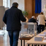 Sondaż Ifop po zamieszkach 17 października – Marine Le Pen wyraźnie prowadzi, Jean-Luc Mélenchon w drugiej turze niemal w każdym wariancie