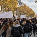 Licealiści i studenci znów protestują w Paryżu w czwartek 22 października – pochód od szpitala Pitié-Salpêtrière na plac Bastylii